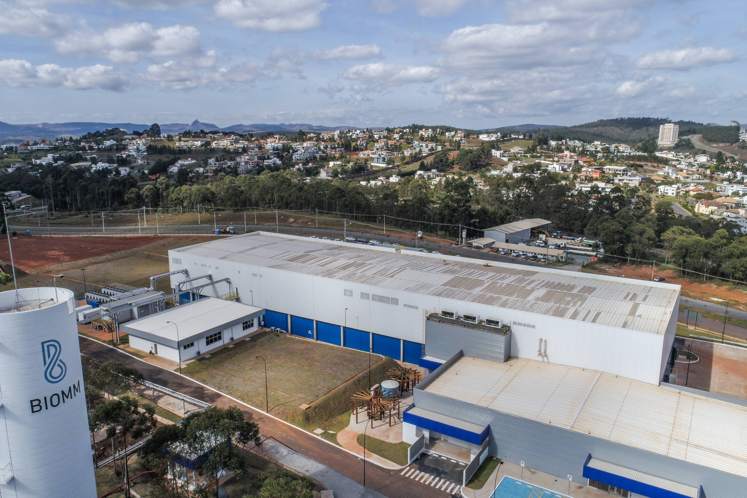 Farmacêuticas brasileiras negociam tecnologia indiana para produção de canetas emagrecedoras