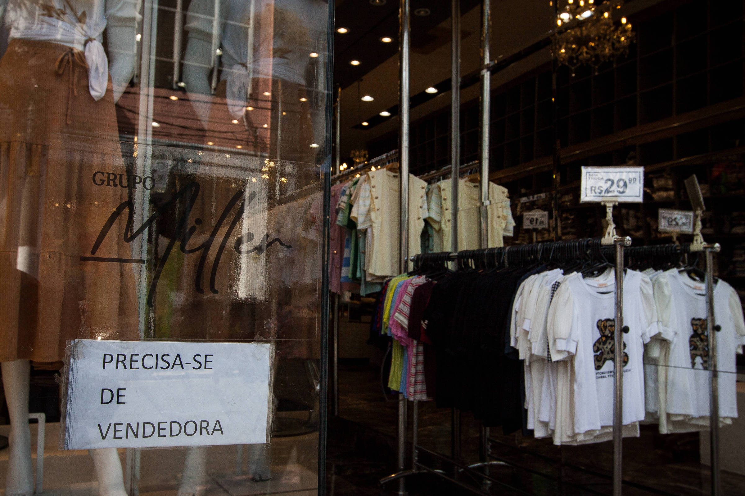 Taxa de desemprego atinge mínima histórica em 19 estados e Distrito Federal em 2025