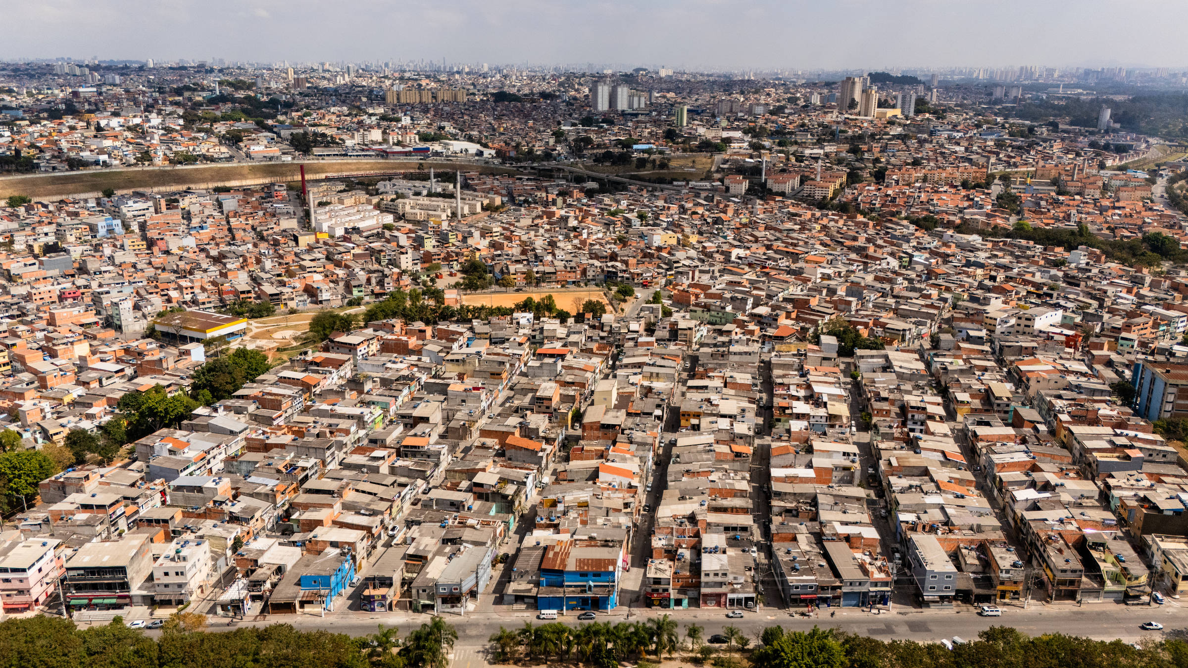 Análise das Periferias Brasileiras: Organização Social e Dinâmicas Regionais