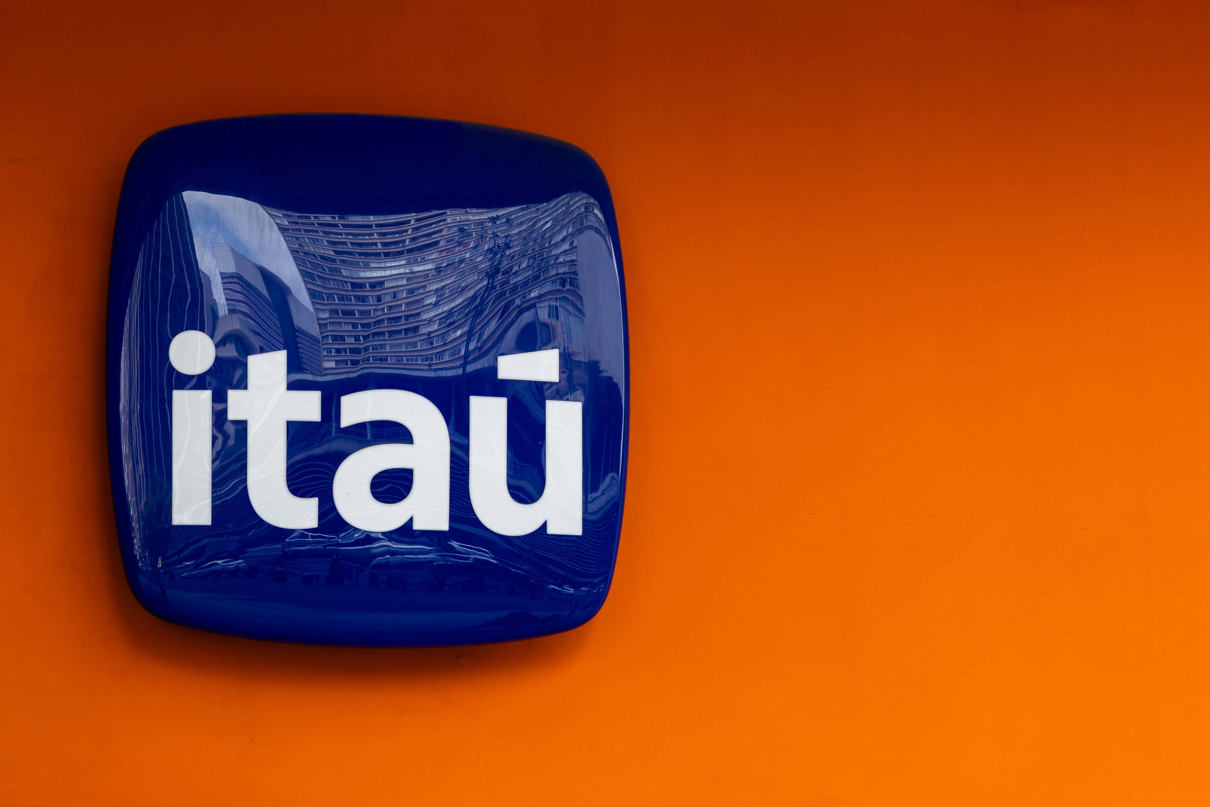 Pix do Itaú com problemas esta manhã - clientes relatam falhas nas transações
