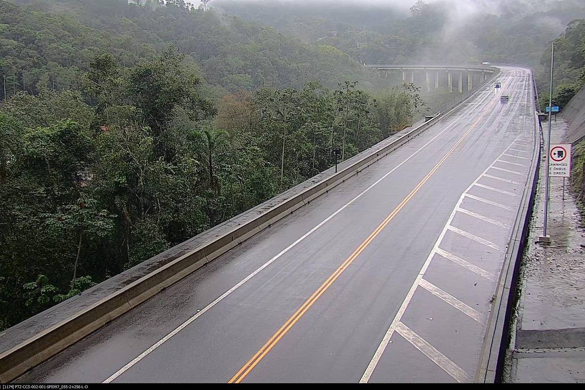 Serra Antiga da Tamoios em São Paulo Reaberta Após 37 Horas de Interdição Devido a Chuvas