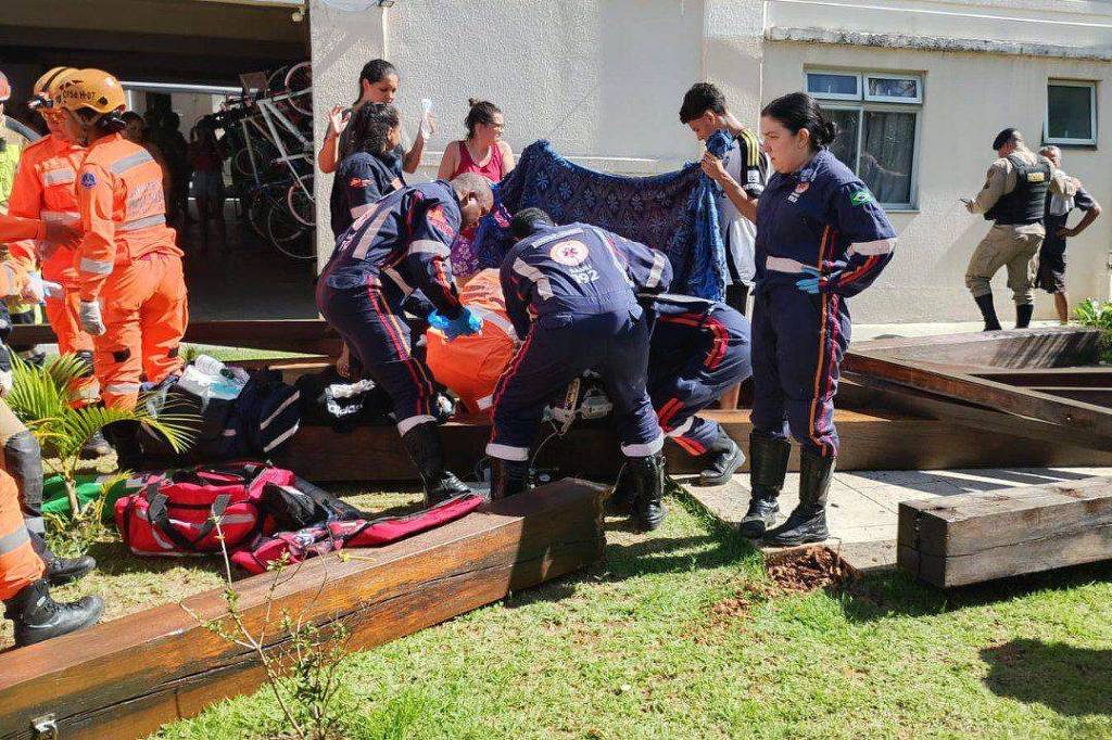 Tragédia em Vespasiano: Pergolado desaba em condomínio e mata criança de 10 anos