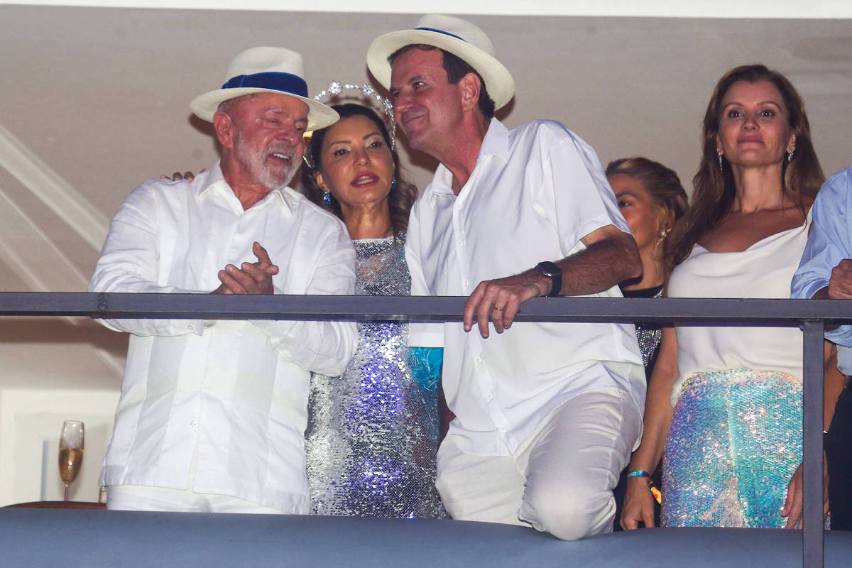 A Controvérsia da Homenagem Carnavalesca: Como a Escola de Samba de Niterói Dividiu o Governo Lula