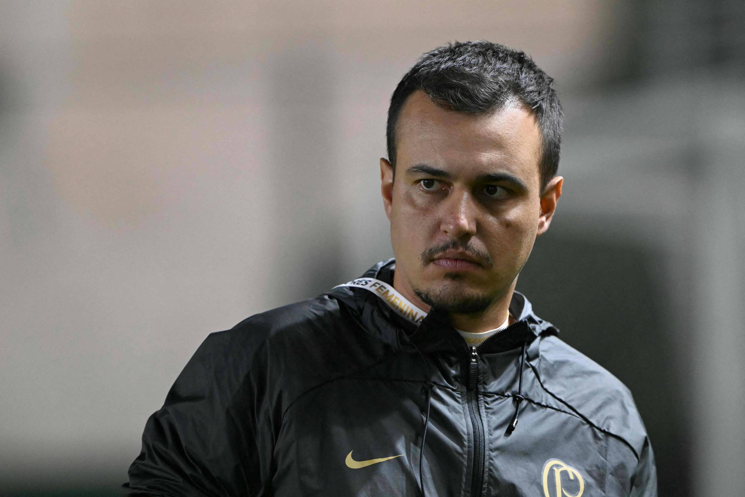 Corinthians despede treinador Lucas Piccinato após empate no Brasileiro feminino