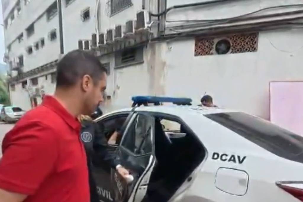 Ex-secretário de Petrópolis detido por suspeita de abuso sexual de menor e posse ilegal de armamento