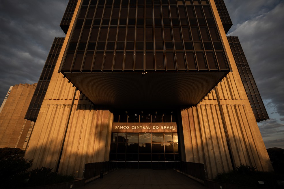 Banco Central constitui comissão para investigar o colapso do conglomerado Master