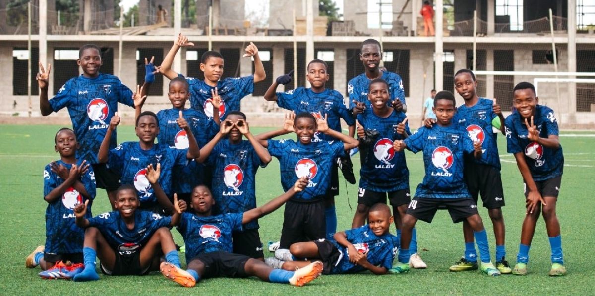 Dois Mil Jovens à Procura do Sonho: Triagens Dragon Force em Tchumene com FC Porto