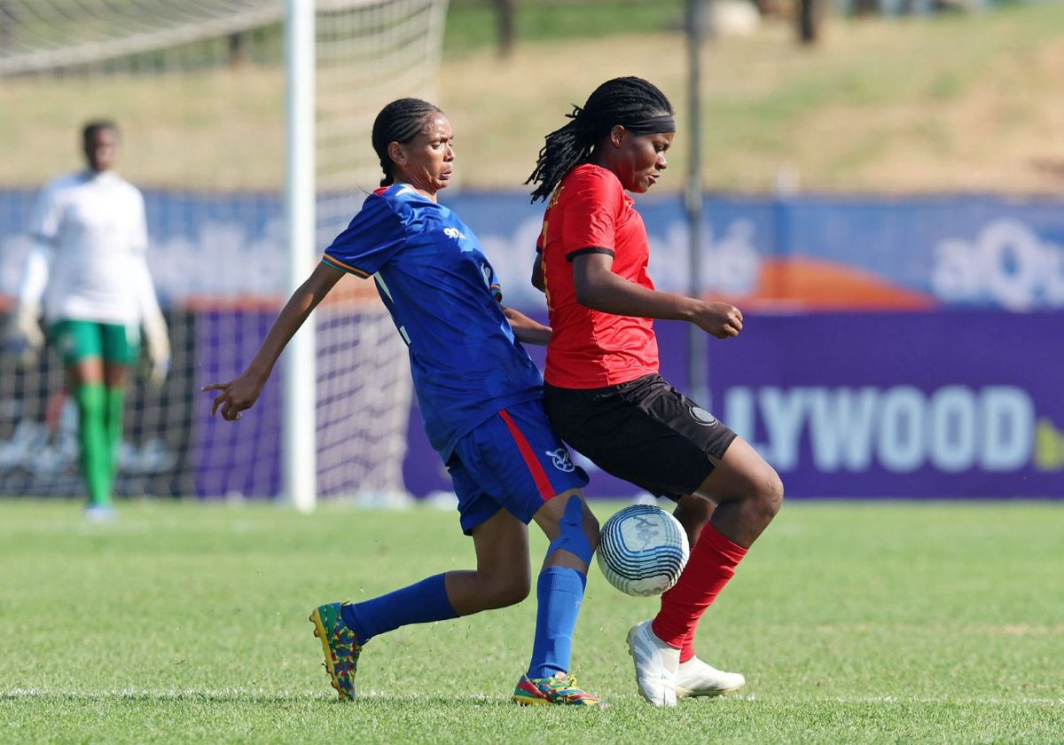 Moçambique perde frente à Namíbia na Taça COSAFA Feminina Moçambique perde frente à Namíbia na Taça COSAFA Feminina