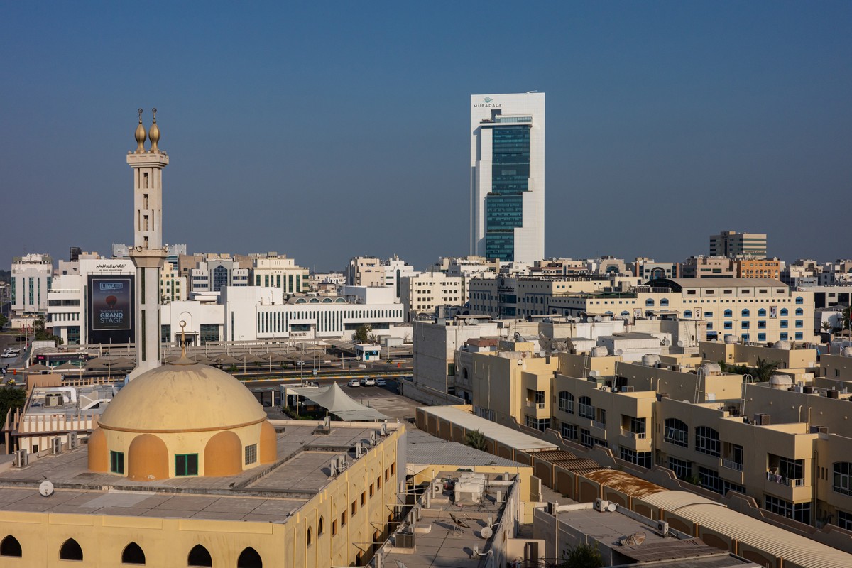 Abu Dhabi reforça aposta estratégica em bitcoin: fundo soberano aumenta exposição 46% durante correção do mercado