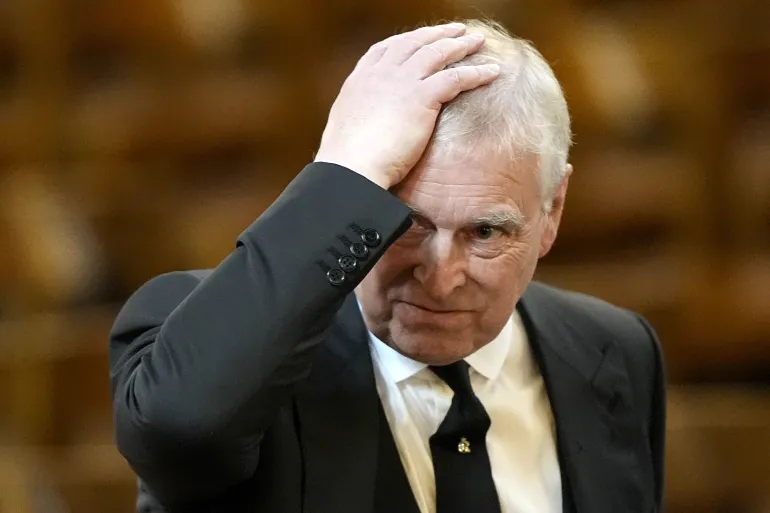 Escândalo de Jeffrey Epstein: Principais Figuras Públicas Mencionadas nos Documentos