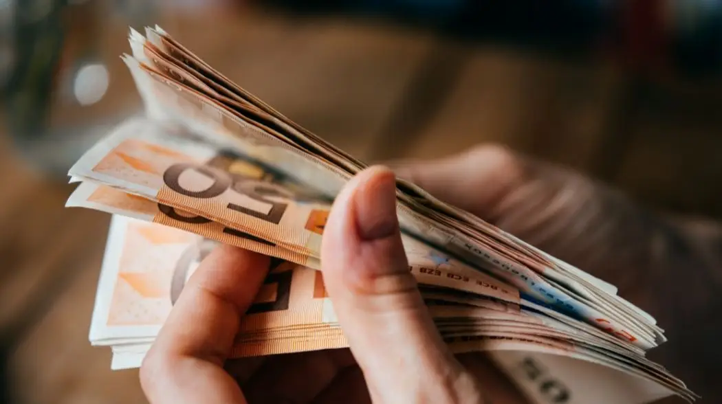 Portugal em Crise: 15,4% da População em Risco de Pobreza e Desigualdade Social Persistente na UE