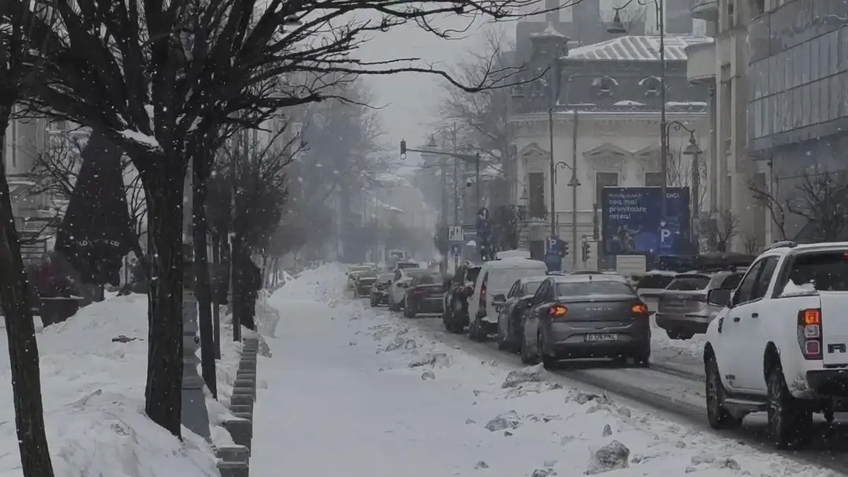 Tempestades de neve intensas causam perturbações em múltiplos continentes