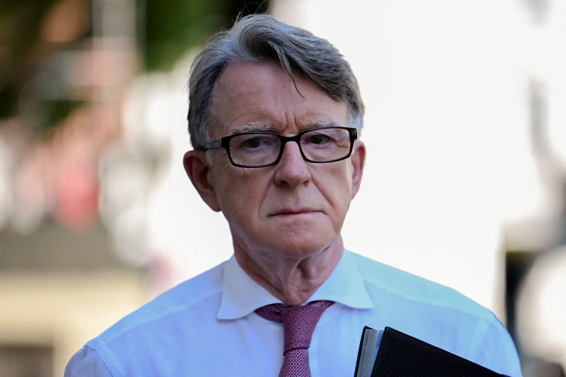 Ex-membro da Câmara dos Lordes Peter Mandelson detido pela polícia britânica por alegada má conduta Ex-membro da Câmara dos Lordes Peter Mandelson detido pela polícia britânica por alegada má conduta