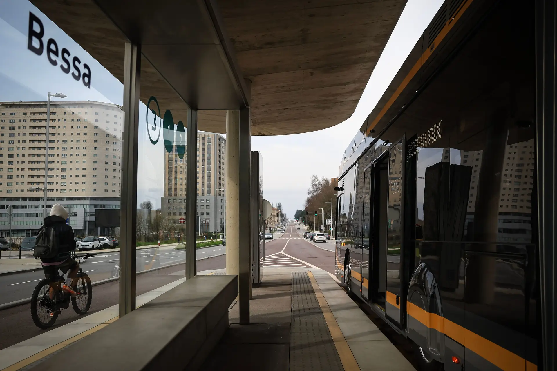 Porto implementa zona 30 na Avenida da Boavista: solução partilhada para mobilidade urbana sustentável Porto implementa zona 30 na Avenida da Boavista: solução partilhada para mobilidade urbana sustentável