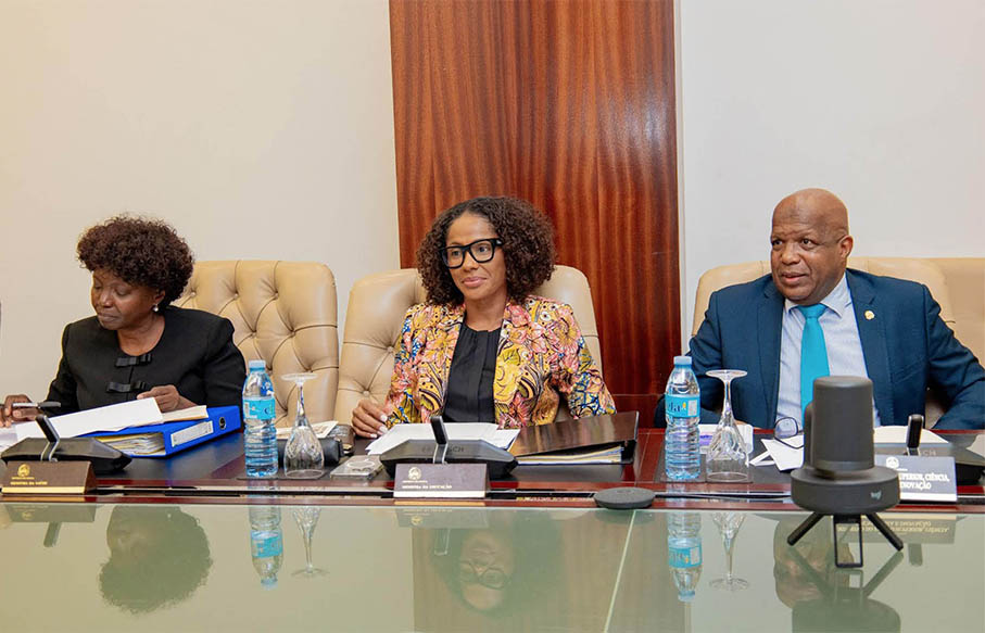 Comissão para Política Social analisa regulamentação de transplantes de órgãos em Angola Comissão para Política Social analisa regulamentação de transplantes de órgãos em Angola